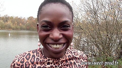 Oliver Sweet – Une Ado Black Avec Un Corp De Ouf Sexhi